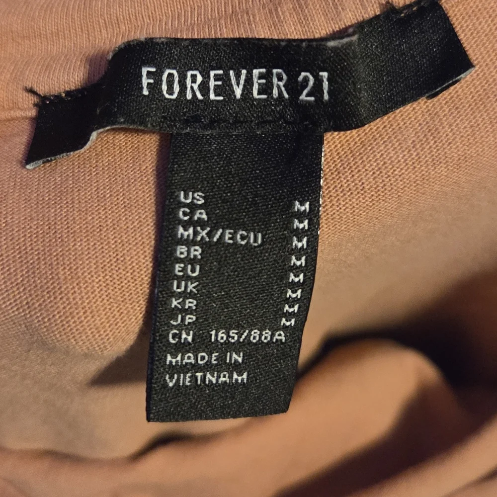 🌇Forever 21 Ruffle Top🌇 - Picture 2 of 2